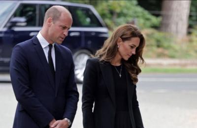 Prince and Princess of Wales honour victims of Aberfan disaster